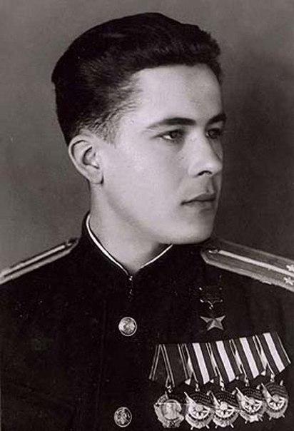 Герой Советского союза БОРИСОВ Михаил Владимирович